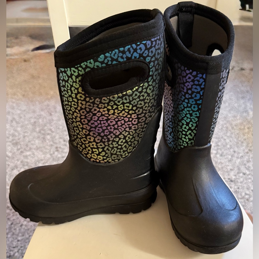 Bogs Kids Black Leopard Print Winter Boots - Picture 2 of 5